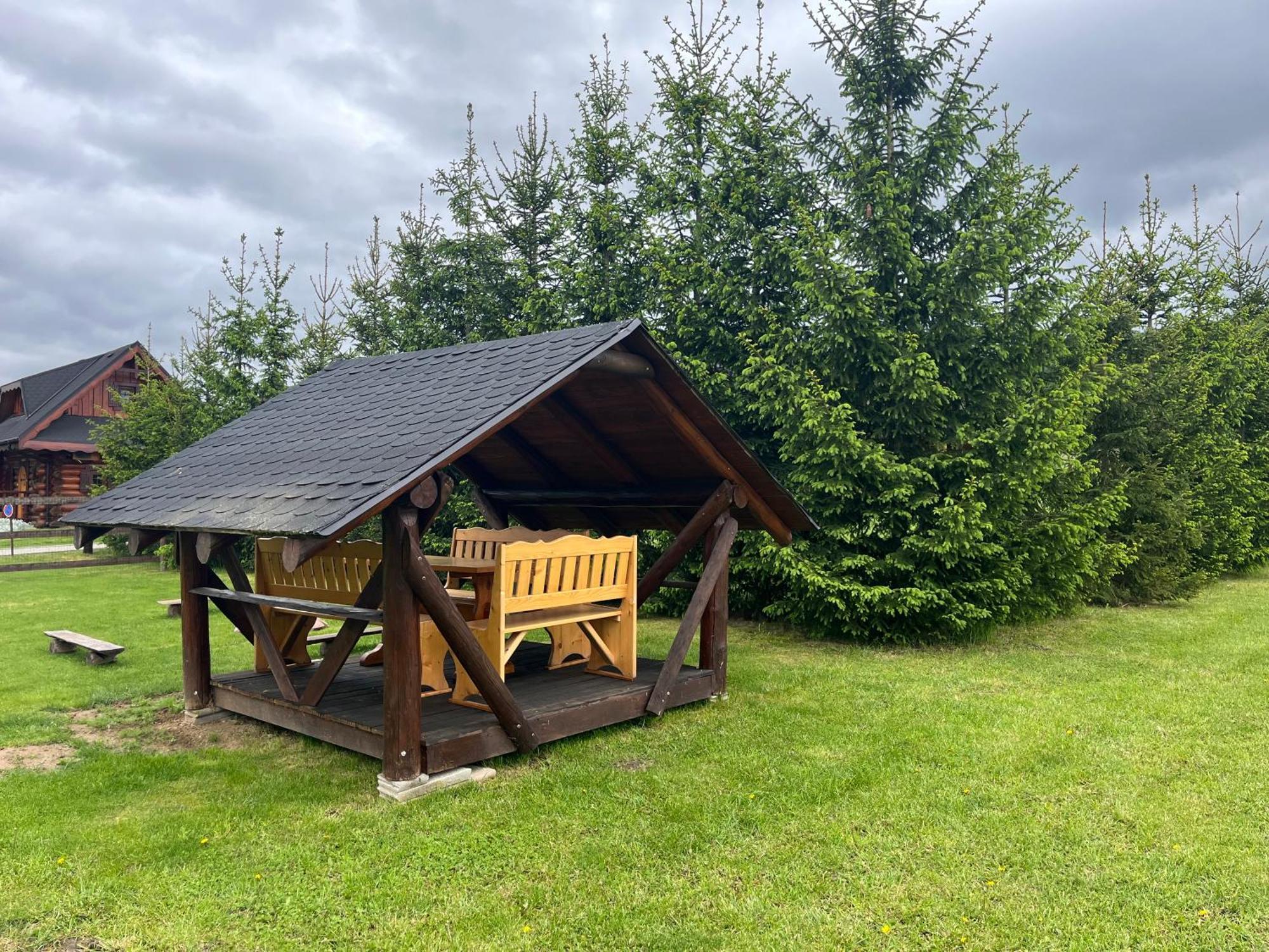 Camp Pacho Hotell Prievidza Exteriör bild
